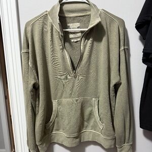 NWOT C+C quarter zip pullover